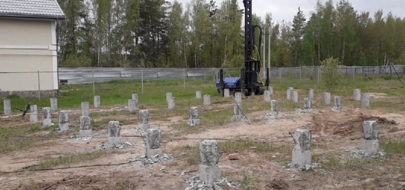 Фундамент на забивных ЖБ сваях